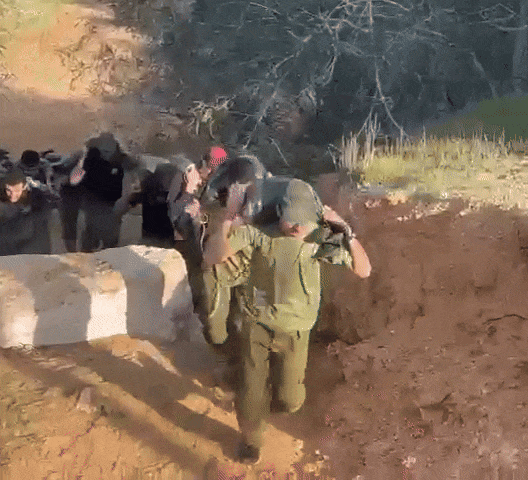 ezgif-770be746e3f09a